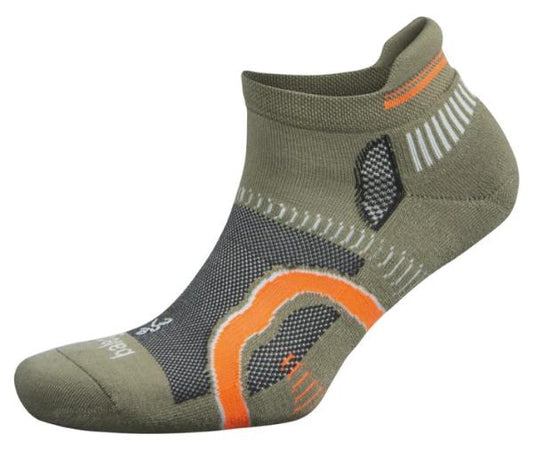 balega hidden contour no show aloe/fog socks