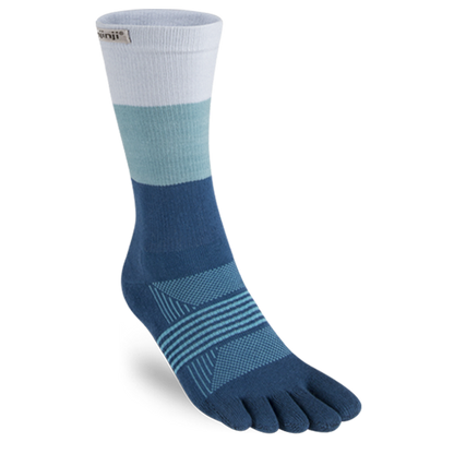 injinji trail midweight crew women's sock avalanche