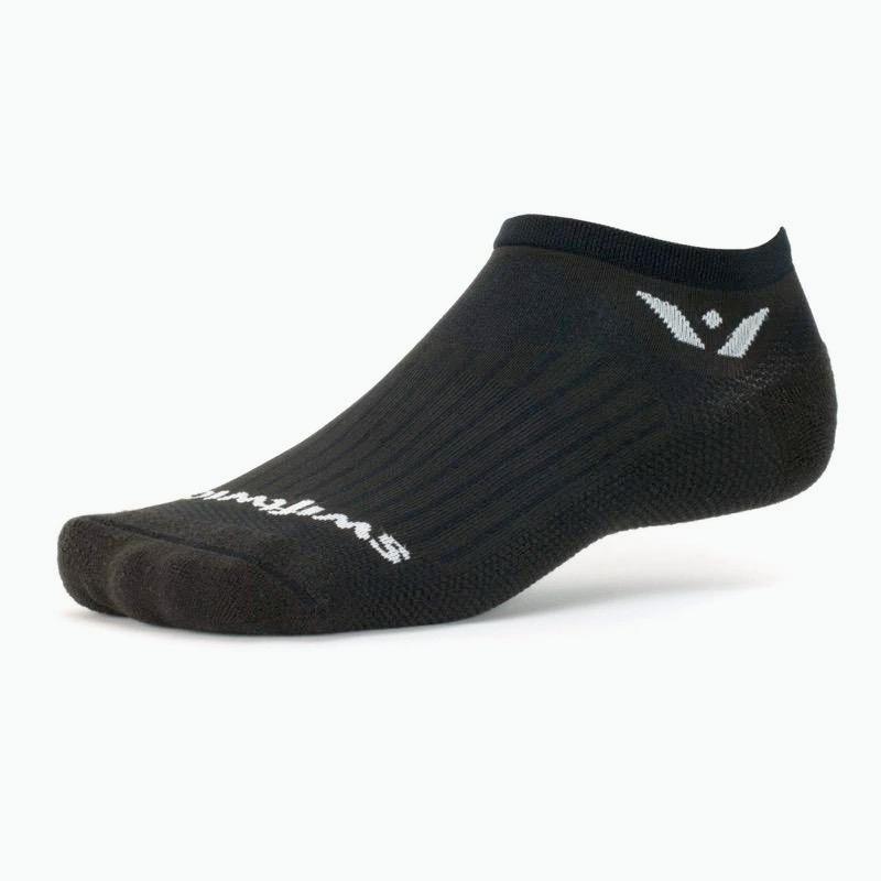 swiftwick aspire zero no show black